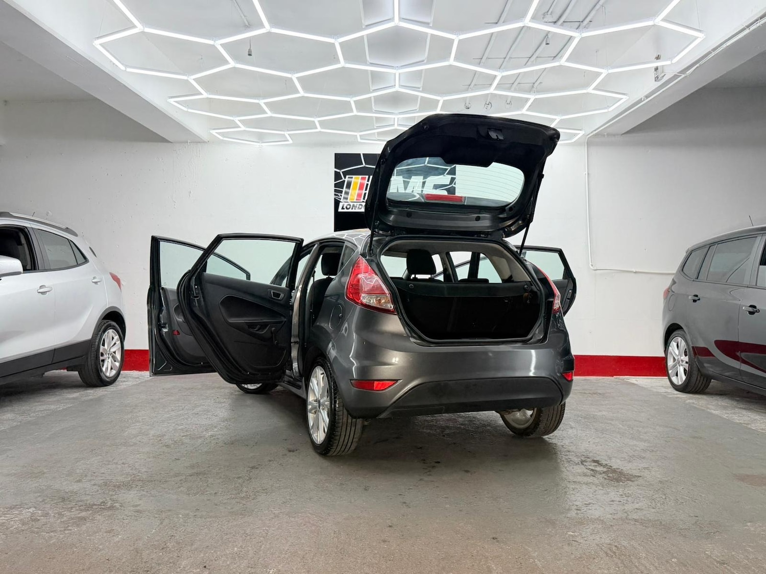 Used Ford Fiesta 2015 for sale - 76946818: Photo 68