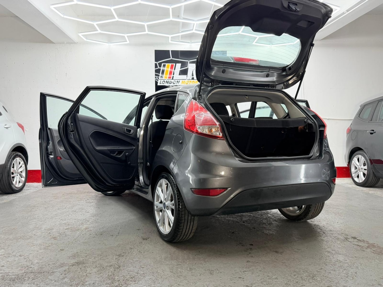 Used Ford Fiesta 2015 for sale - 76946818: Photo 71