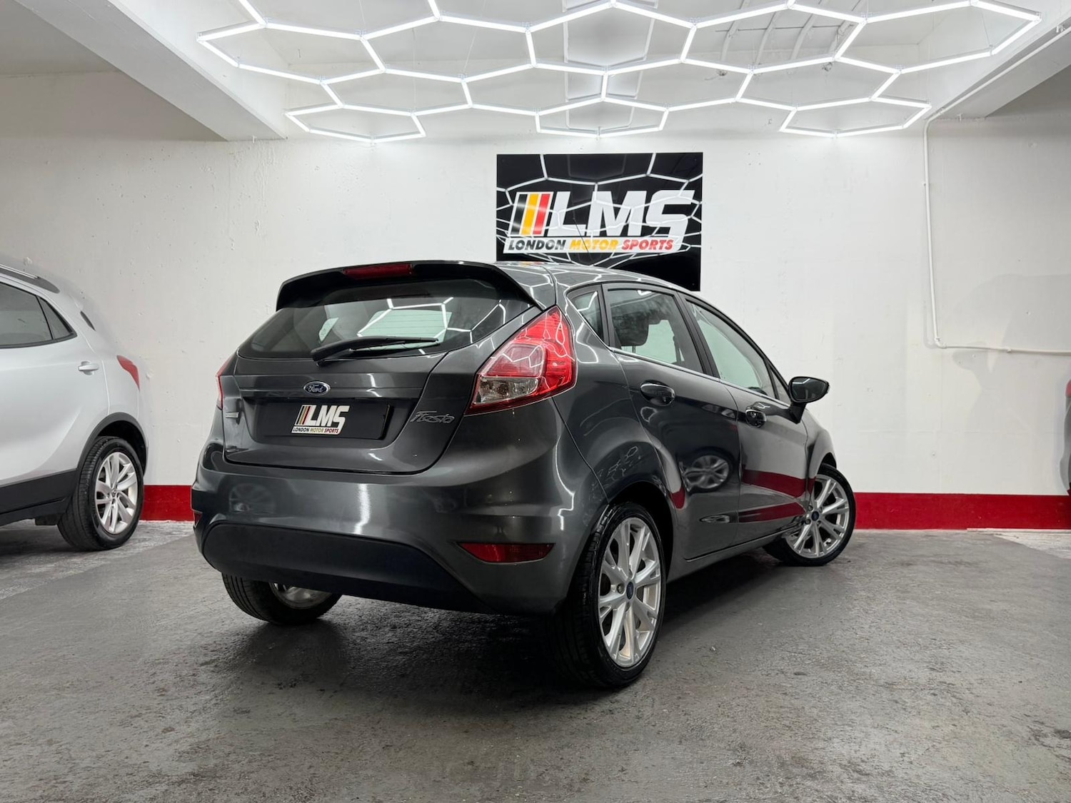 Used Ford Fiesta 2015 for sale - 76946818: Photo 77