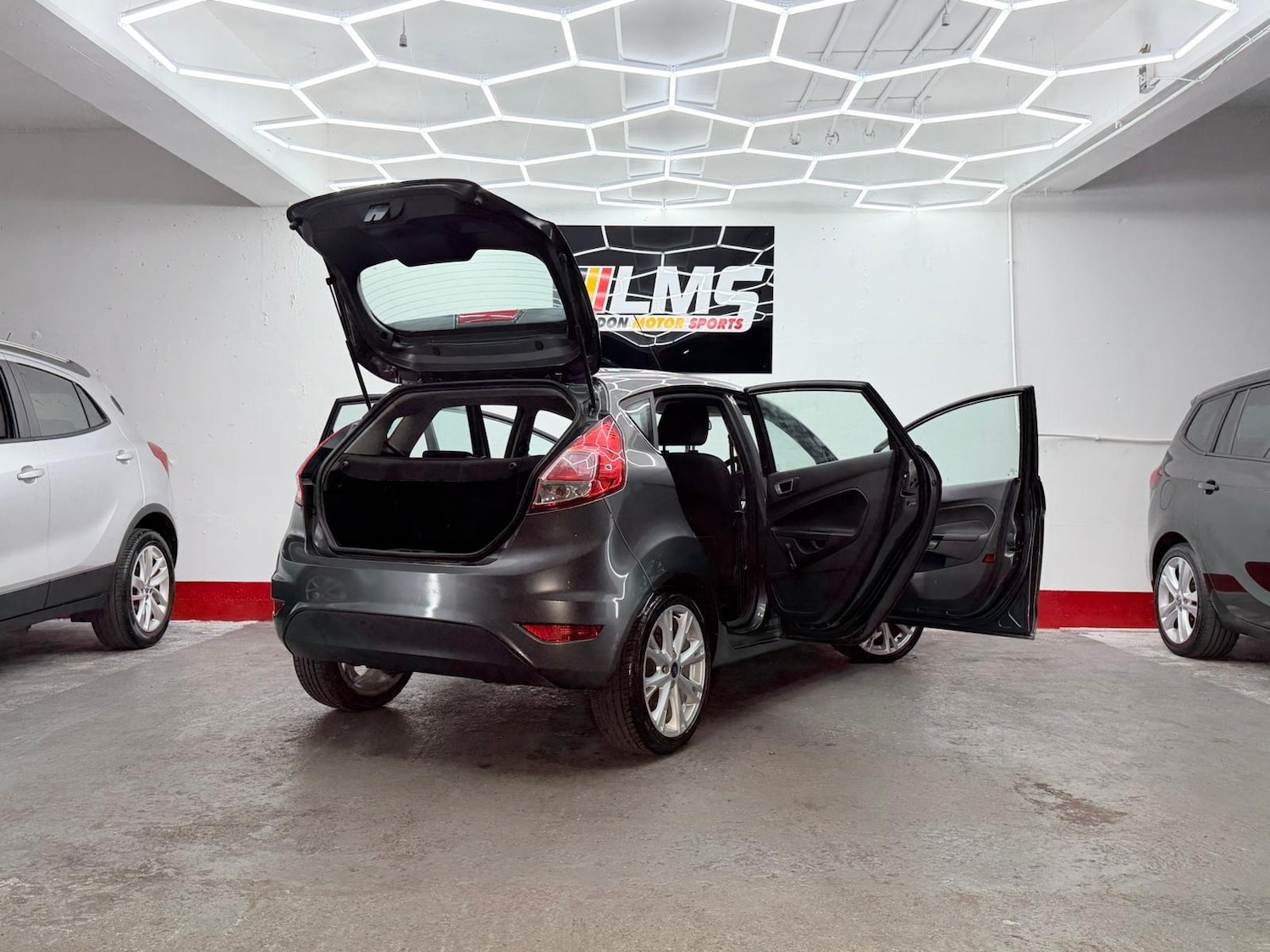 Used Ford Fiesta 2015 for sale - 76946818: Photo 86