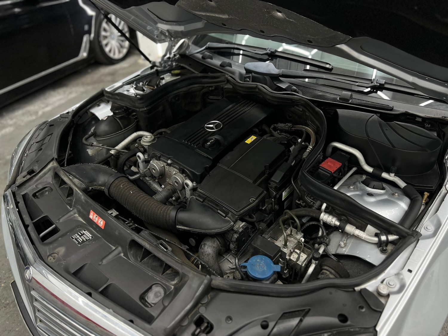 Used Mercedes-Benz C Class 2010 for sale - 77445995: Photo 49