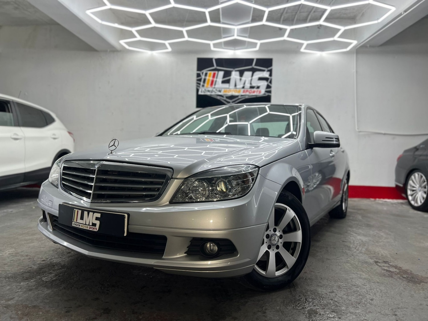 Used Mercedes-Benz C Class 2010 for sale - 77445995: Photo 6