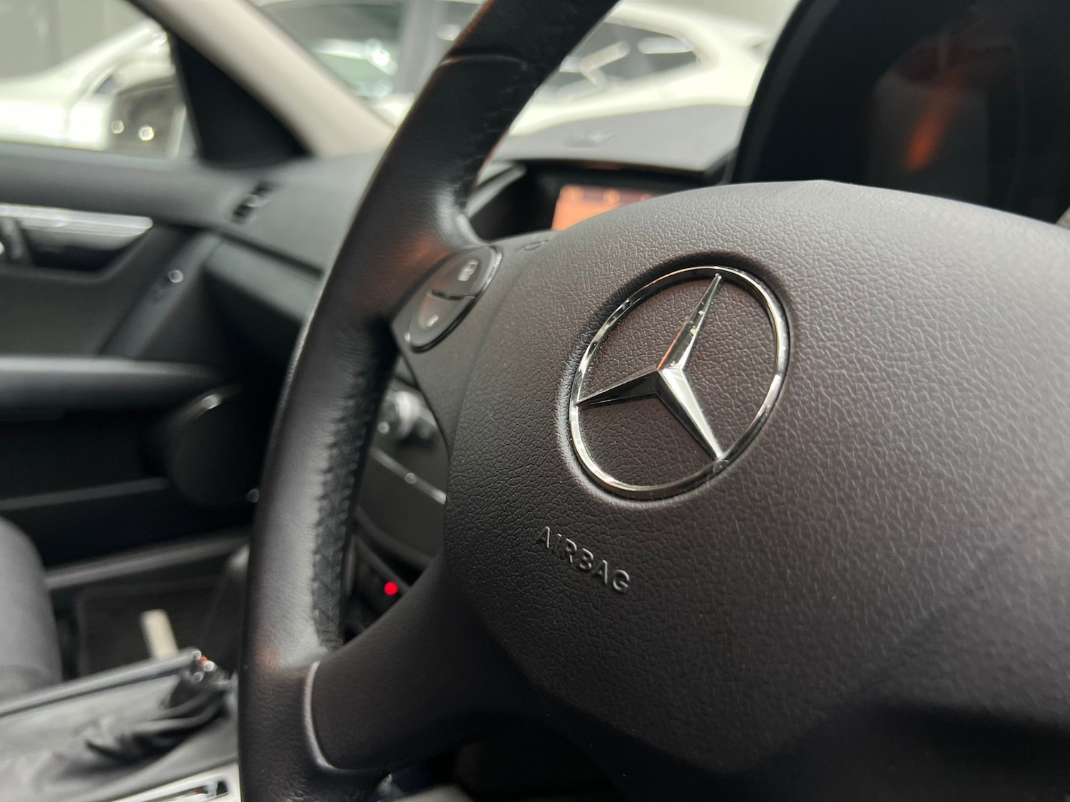 Used Mercedes-Benz C Class 2010 for sale - 77445995: Photo 61