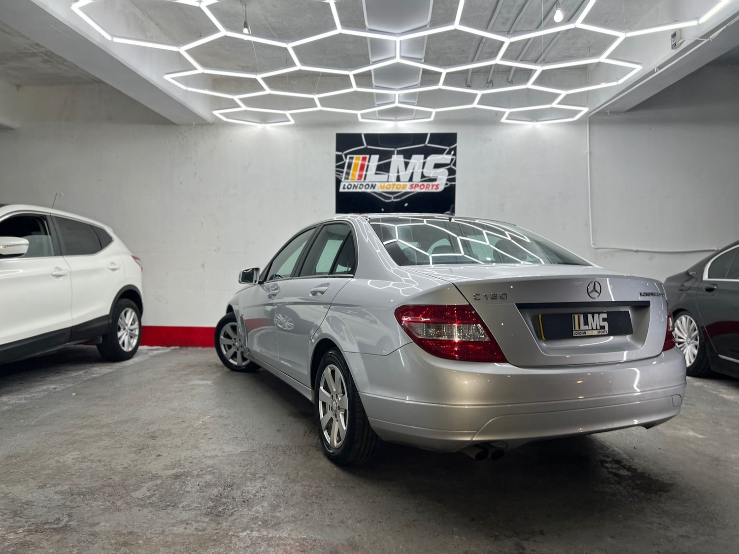 Used Mercedes-Benz C Class 2010 for sale - 77445995: Photo 75