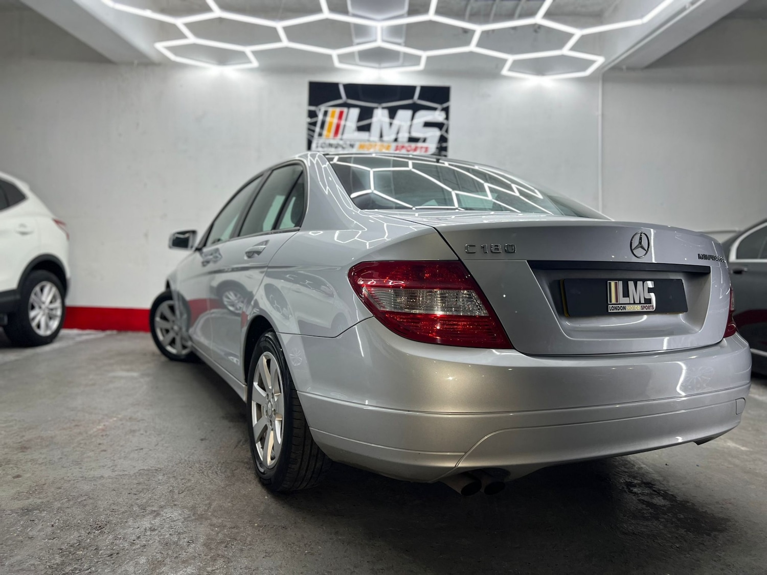 Used Mercedes-Benz C Class 2010 for sale - 77445995: Photo 76