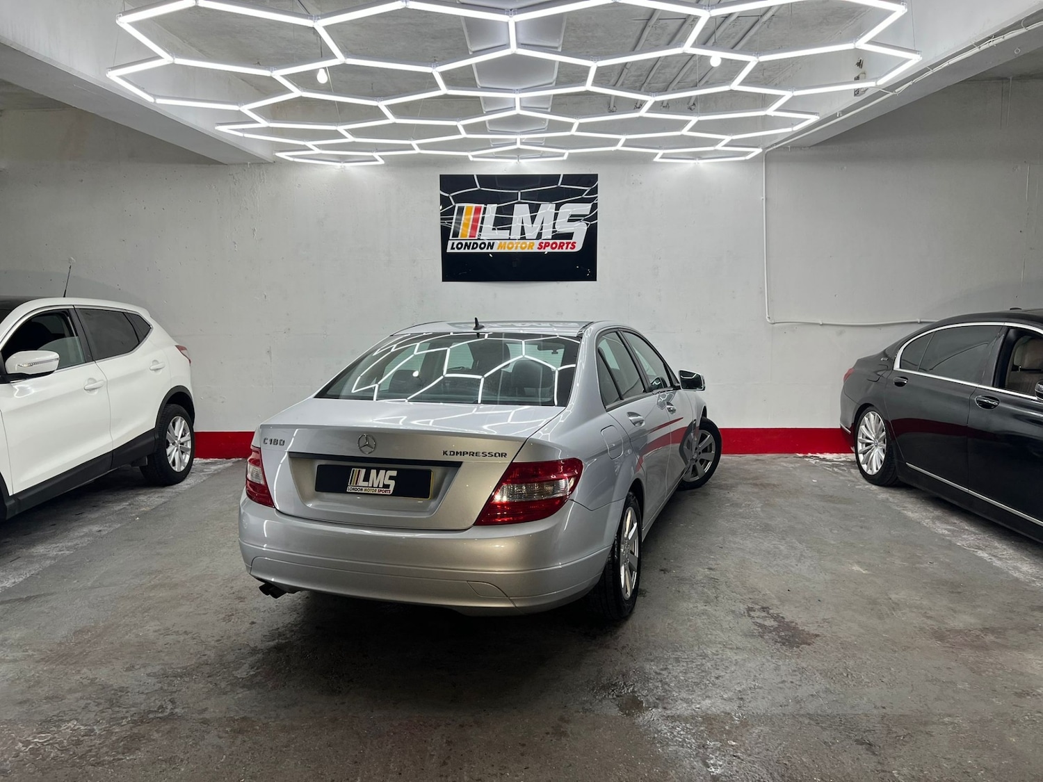 Used Mercedes-Benz C Class 2010 for sale - 77445995: Photo 96