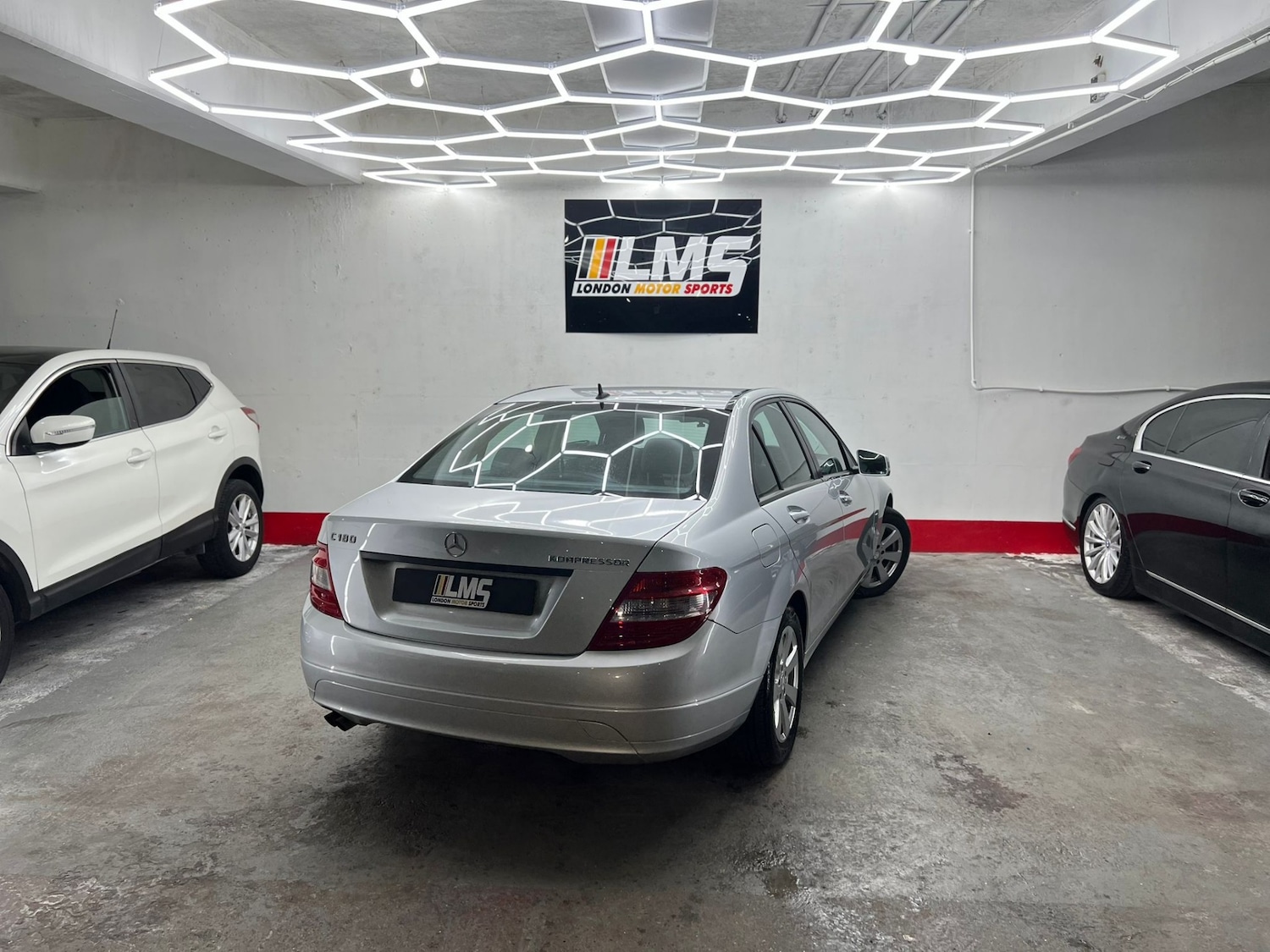 Used Mercedes-Benz C Class 2010 for sale - 77445995: Photo 97
