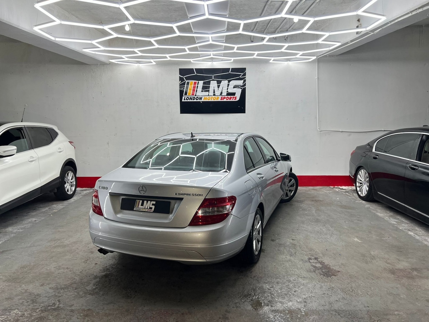 Used Mercedes-Benz C Class 2010 for sale - 77445995: Photo 98