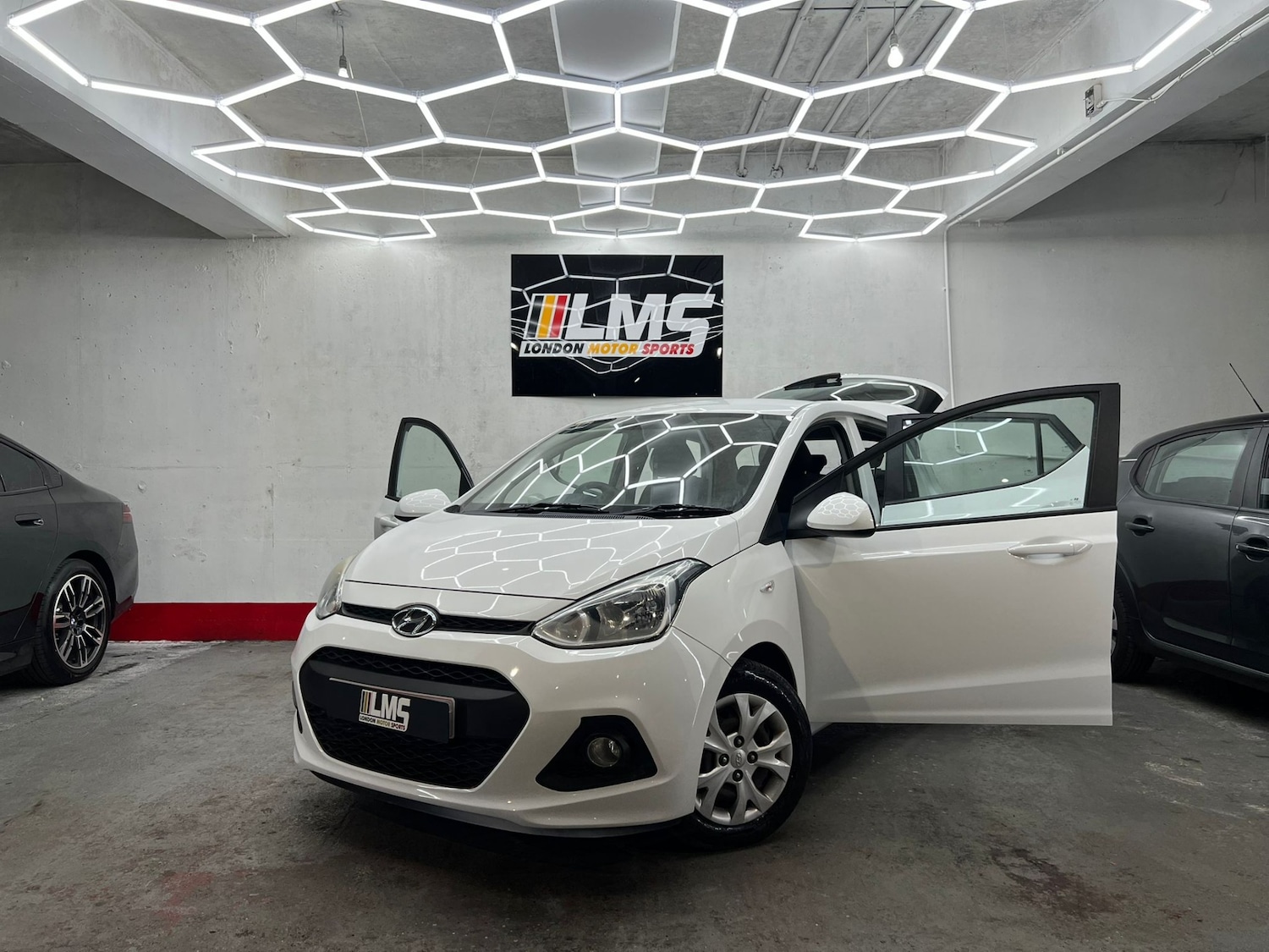 Used Hyundai i10 2016 for sale - 77946140: Photo 15