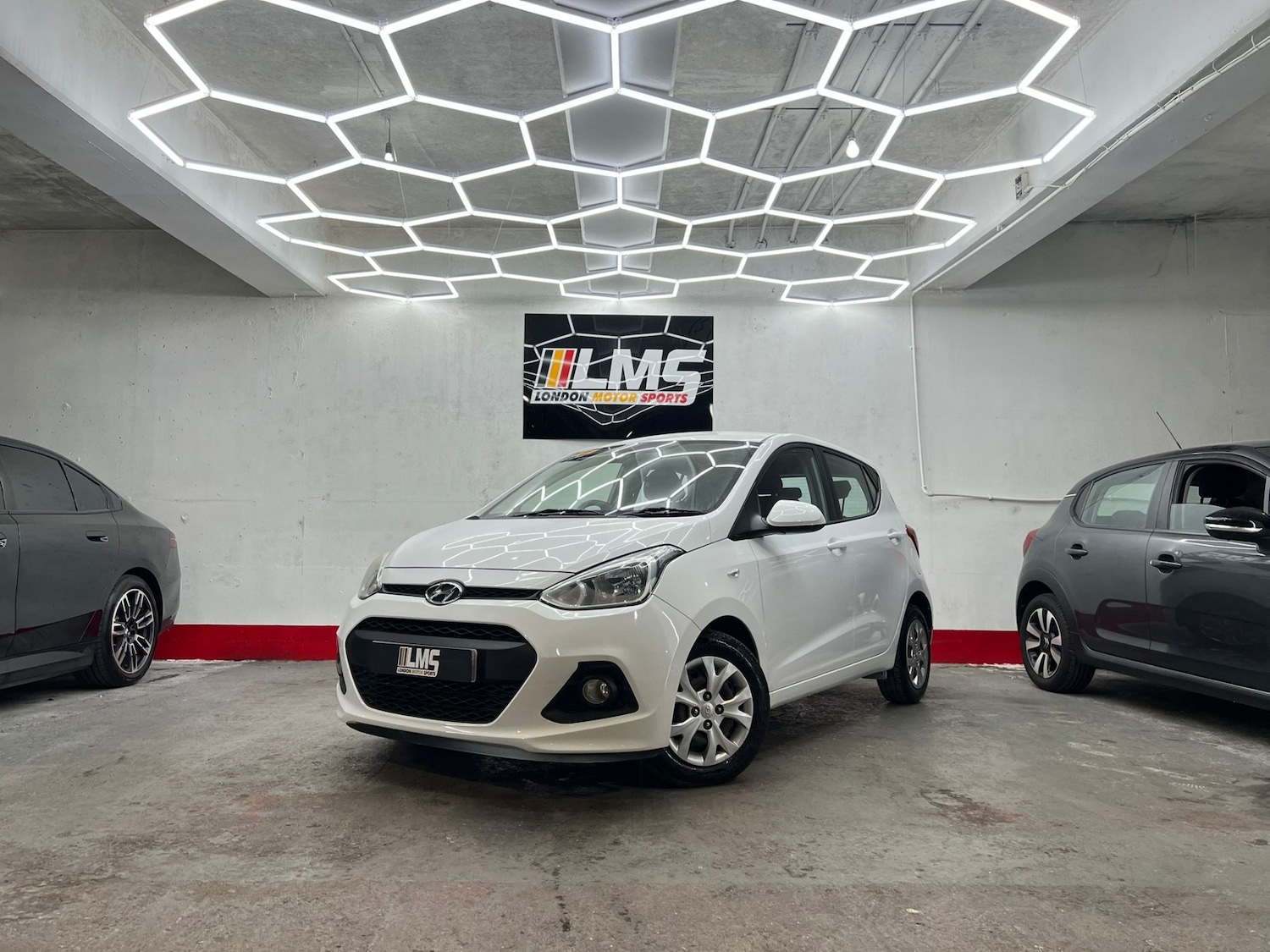 Used Hyundai i10 2016 for sale - 77946140: Photo 2