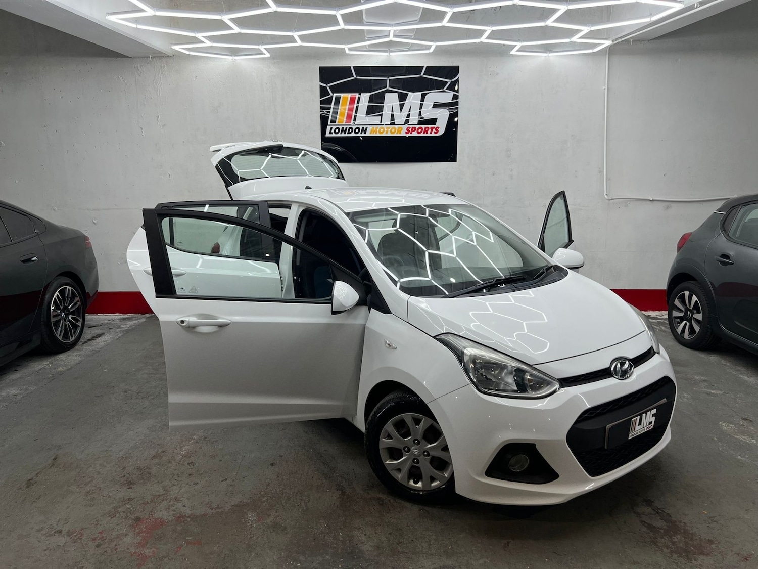 Used Hyundai i10 2016 for sale - 77946140: Photo 34