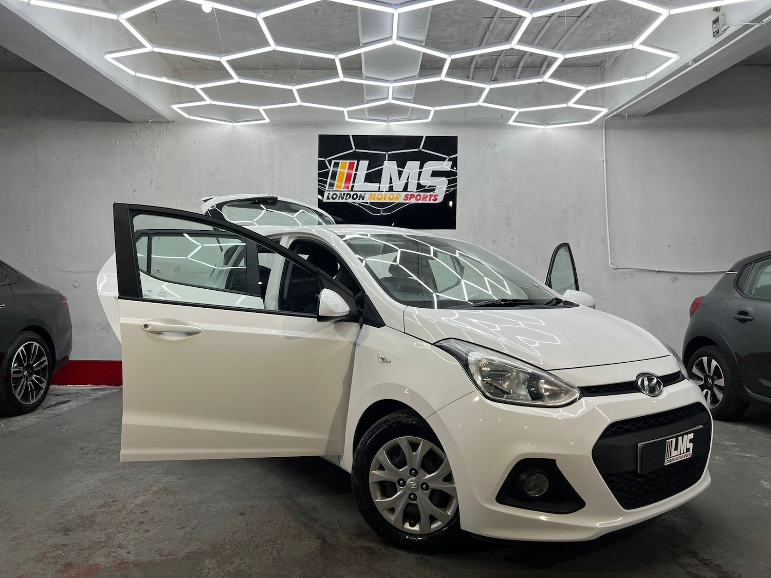 Used Hyundai i10 2016 for sale - 77946140: Photo 35
