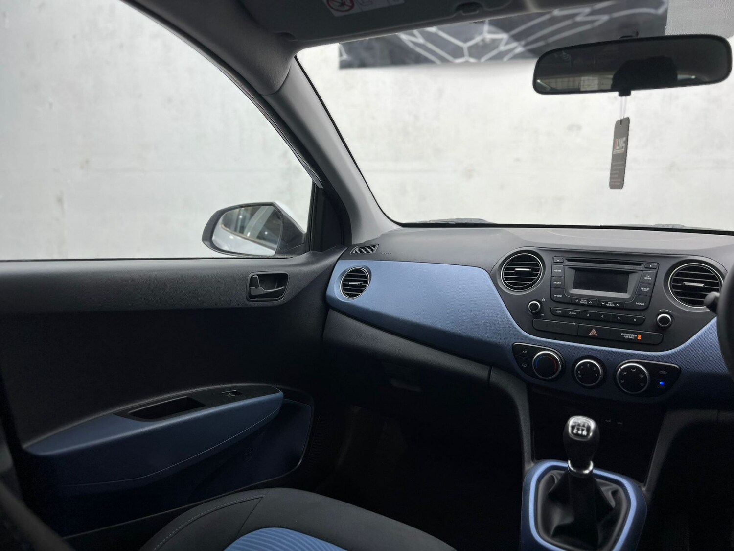 Used Hyundai i10 2016 for sale - 77946140: Photo 49