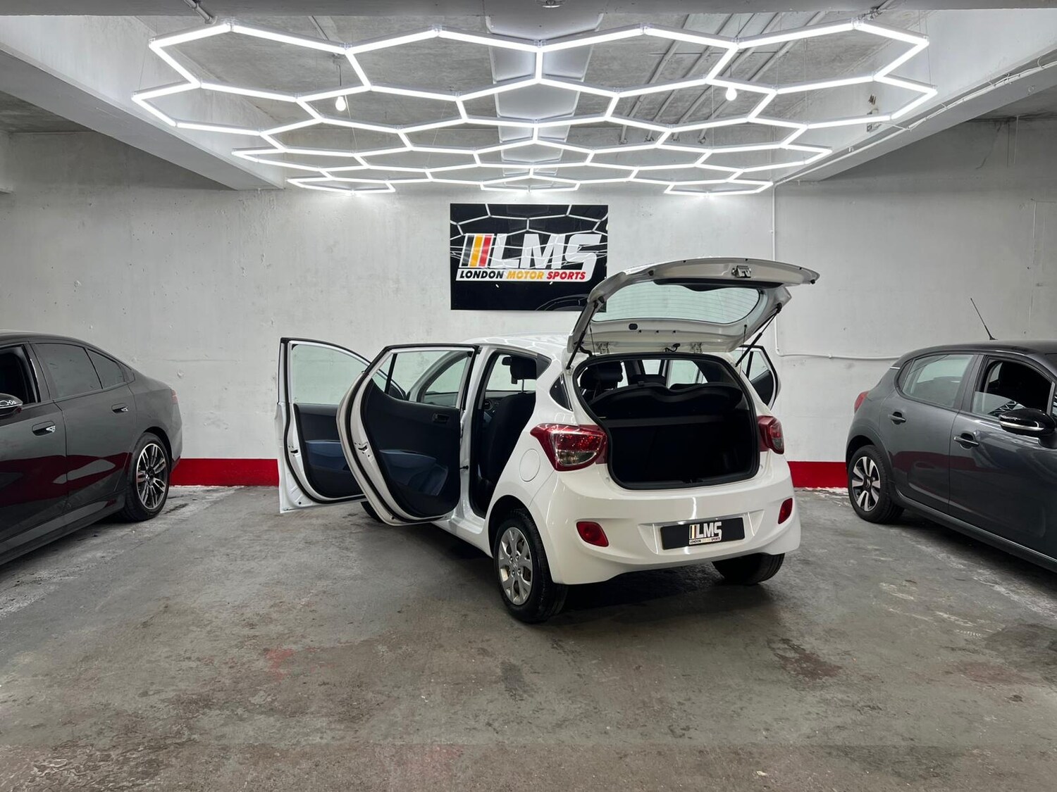 Used Hyundai i10 2016 for sale - 77946140: Photo 67