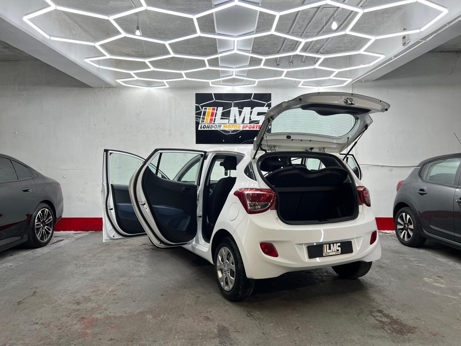 Used Hyundai i10 2016 for sale - 77946140: Photo 71