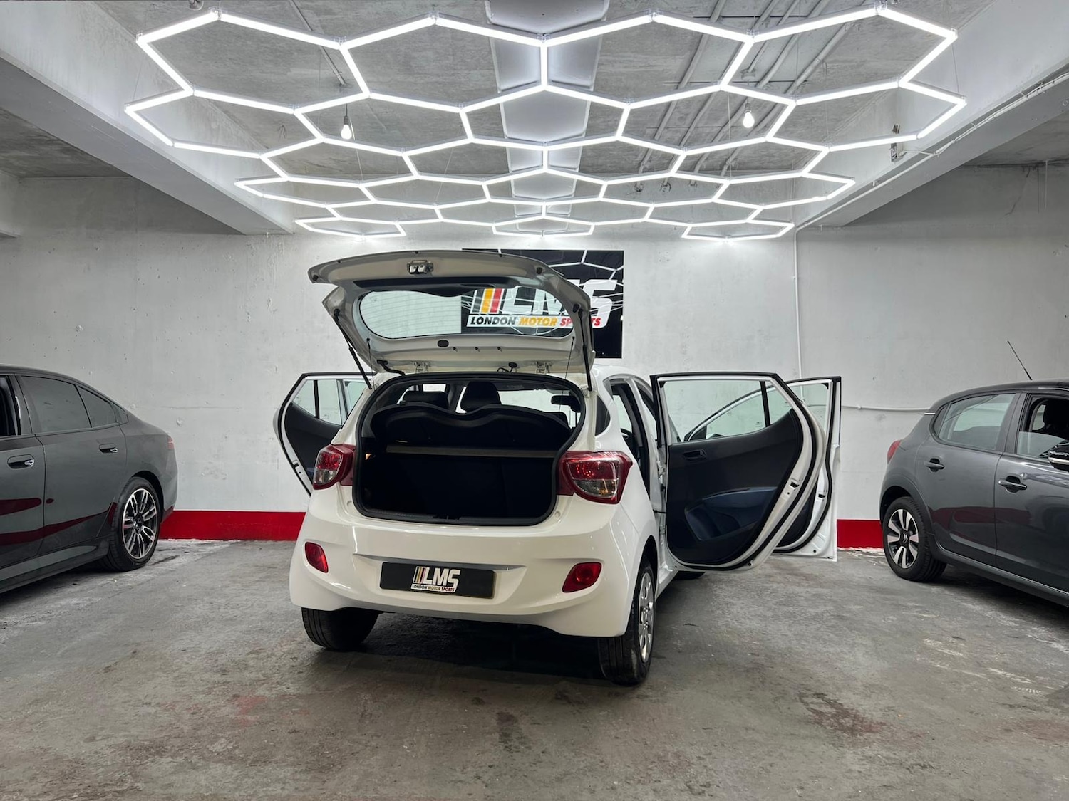 Used Hyundai i10 2016 for sale - 77946140: Photo 86