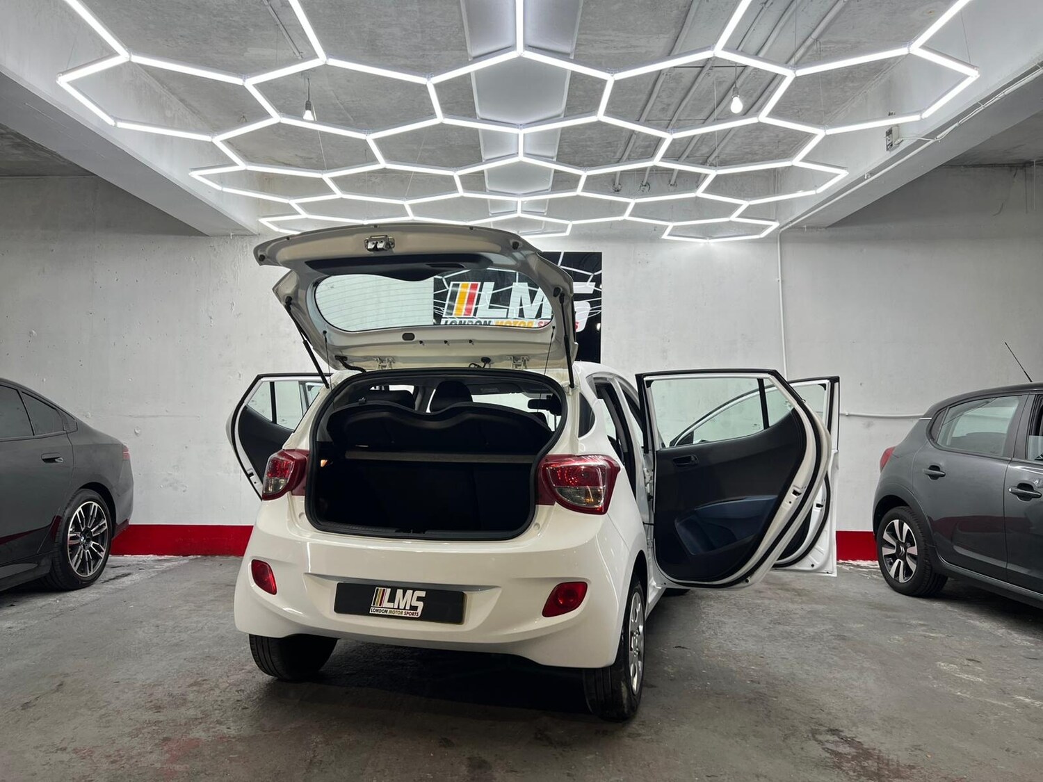 Used Hyundai i10 2016 for sale - 77946140: Photo 89