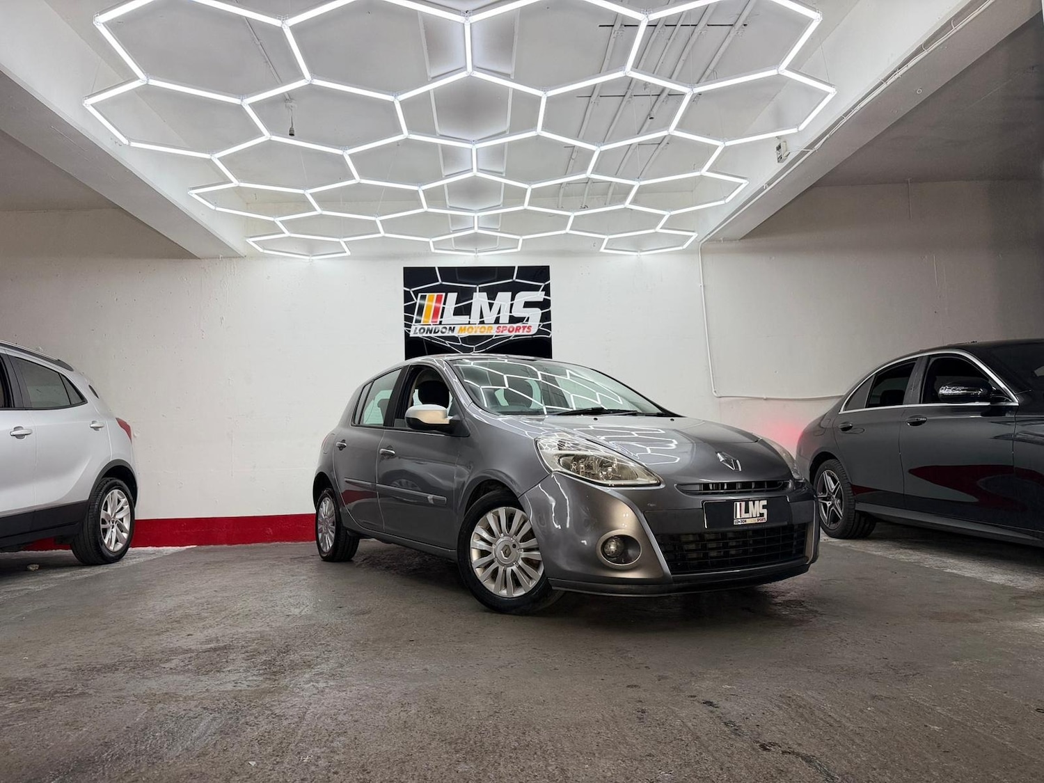 Used Renault Clio 2010 for sale - 77149697: Photo 15