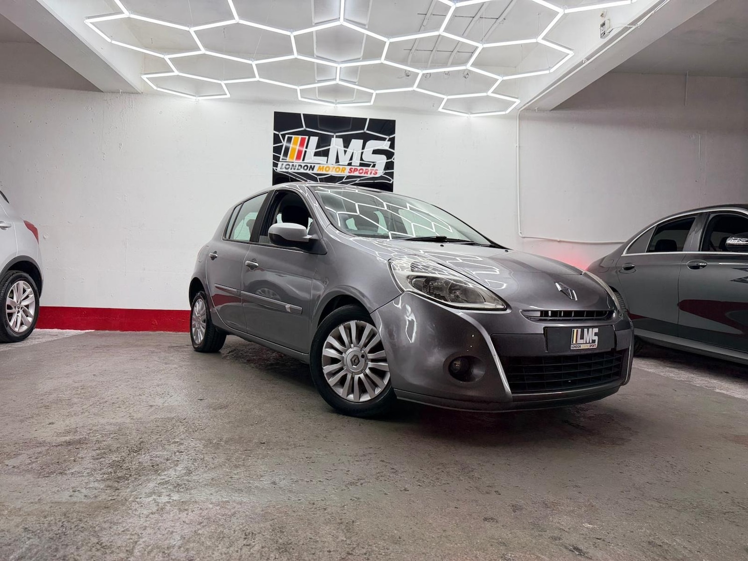 Used Renault Clio 2010 for sale - 77149697: Photo 16