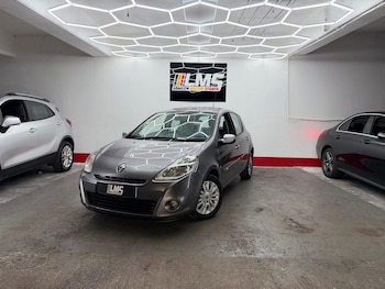 Used Renault Clio 2010 for sale - 77149697: Photo