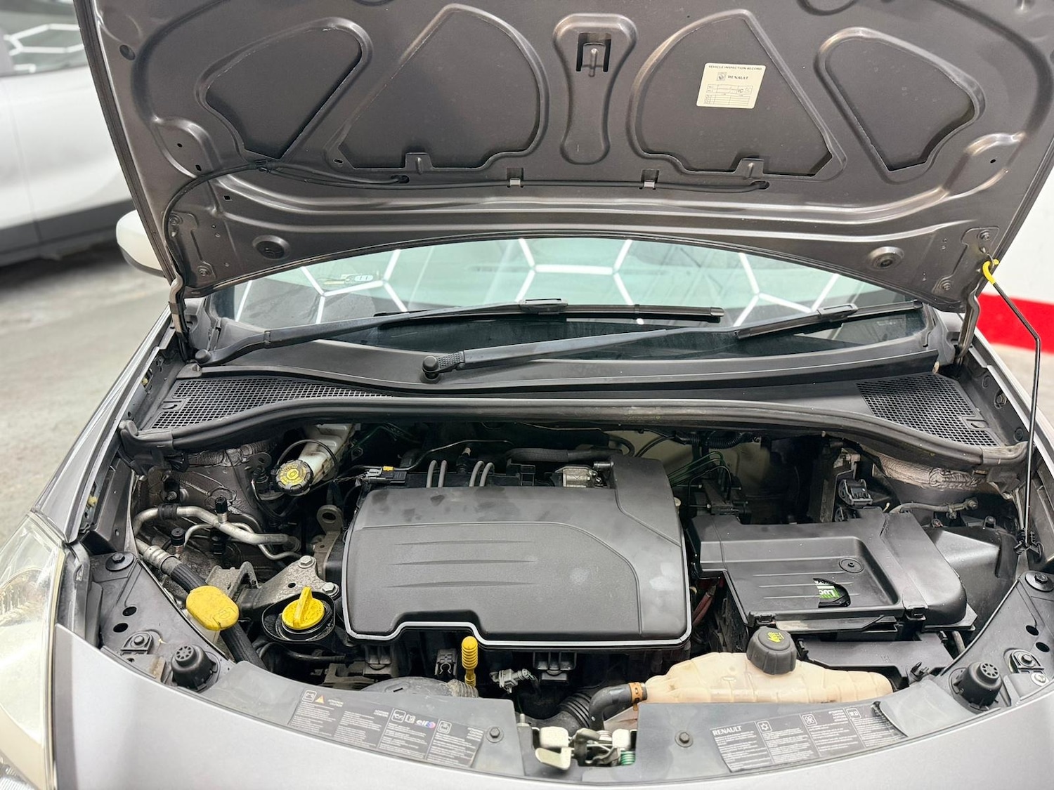 Used Renault Clio 2010 for sale - 77149697: Photo 30