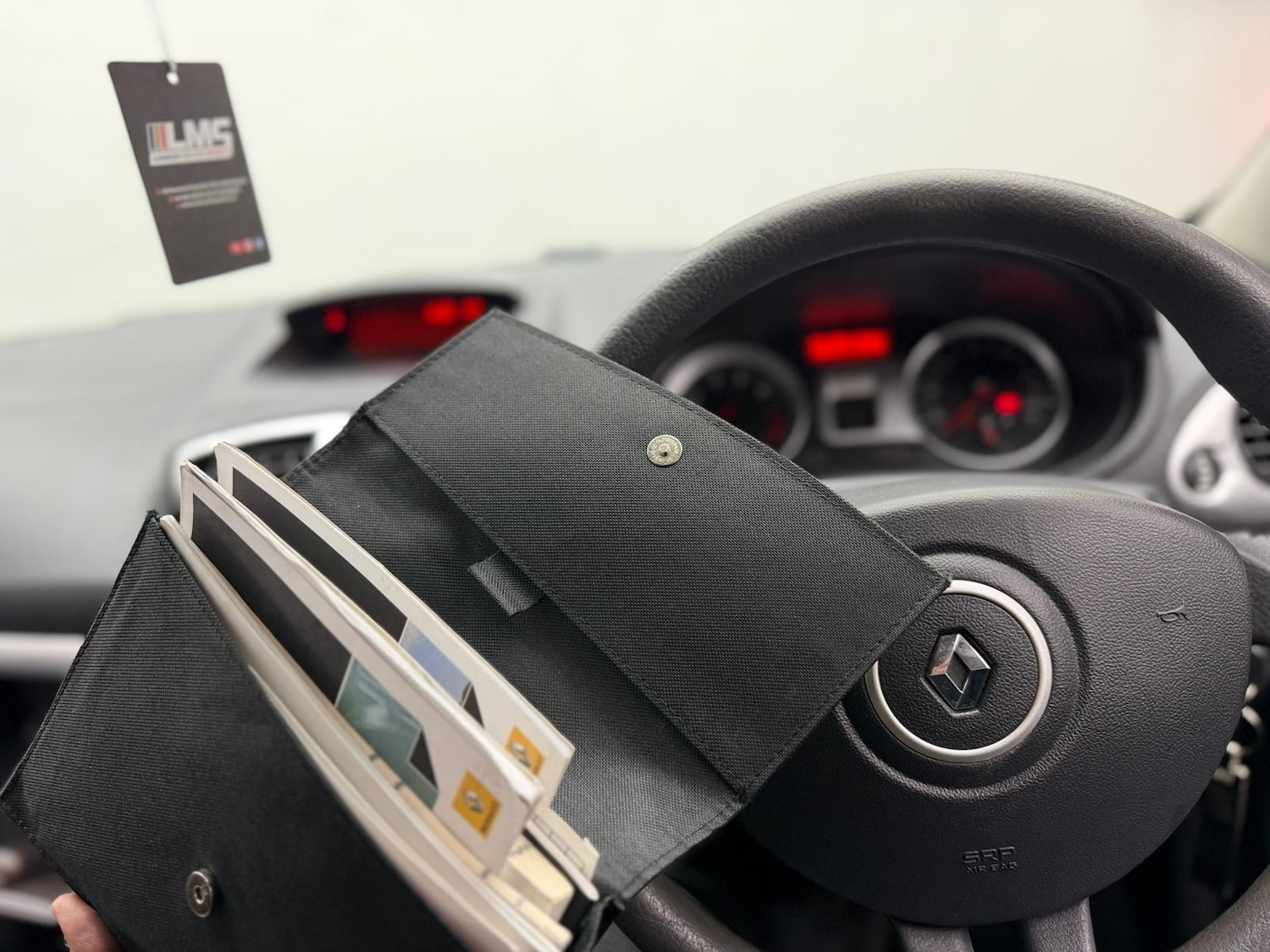 Used Renault Clio 2010 for sale - 77149697: Photo 47