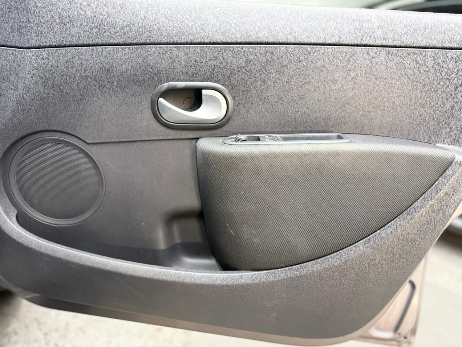 Used Renault Clio 2010 for sale - 77149697: Photo 57