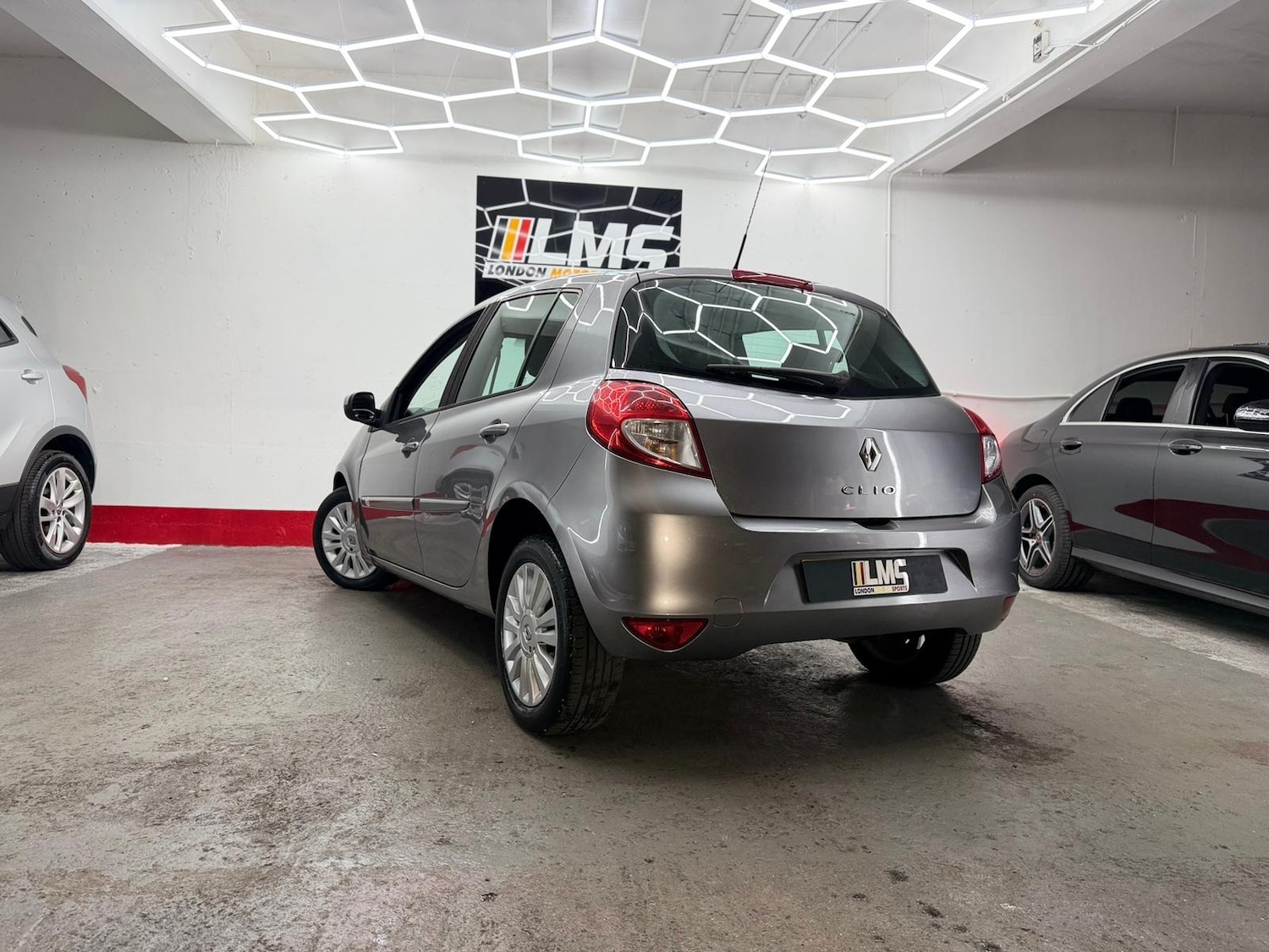 Used Renault Clio 2010 for sale - 77149697: Photo 67