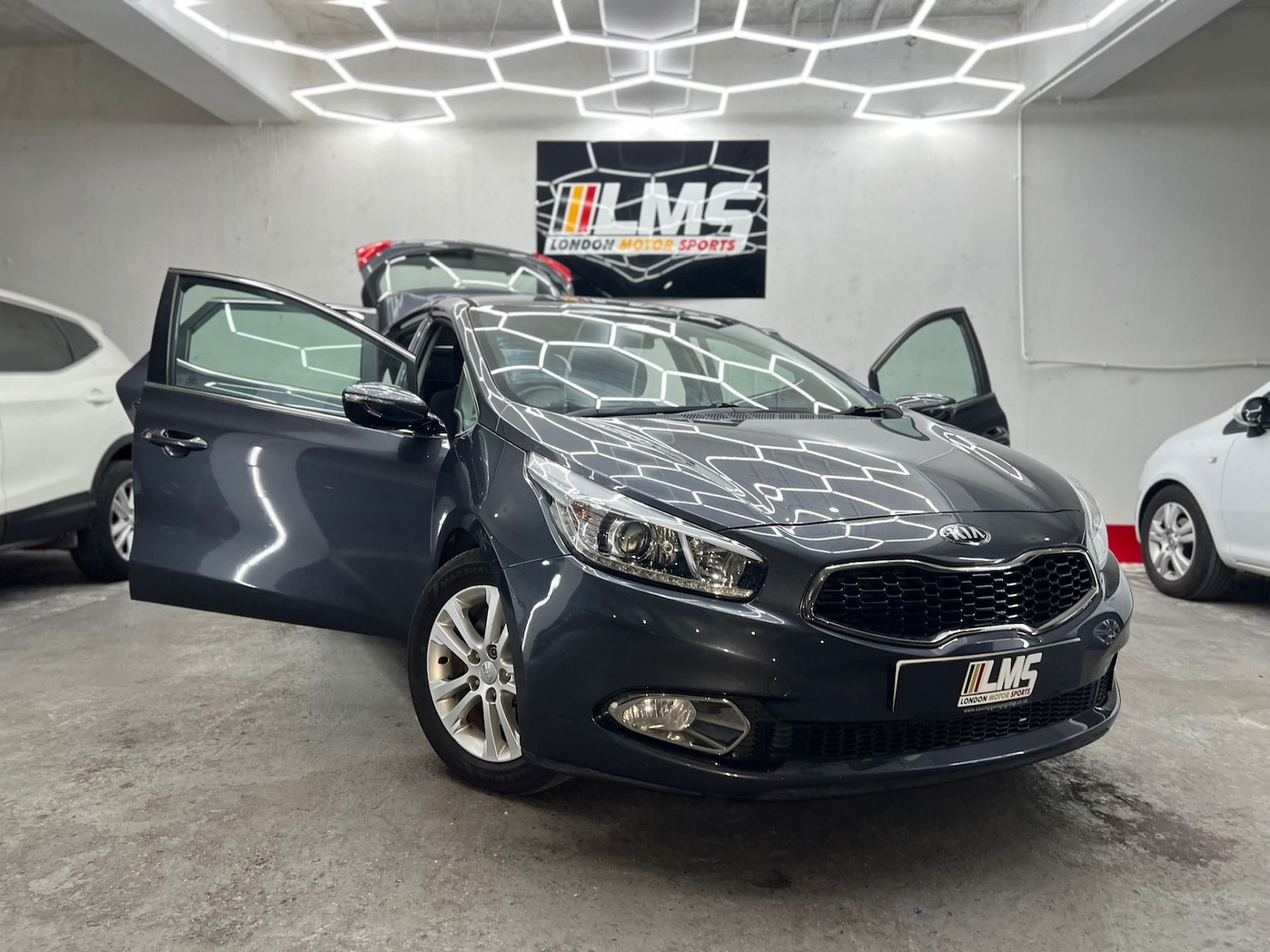 Used Kia Ceed 2014 for sale - 77461997: Photo 37
