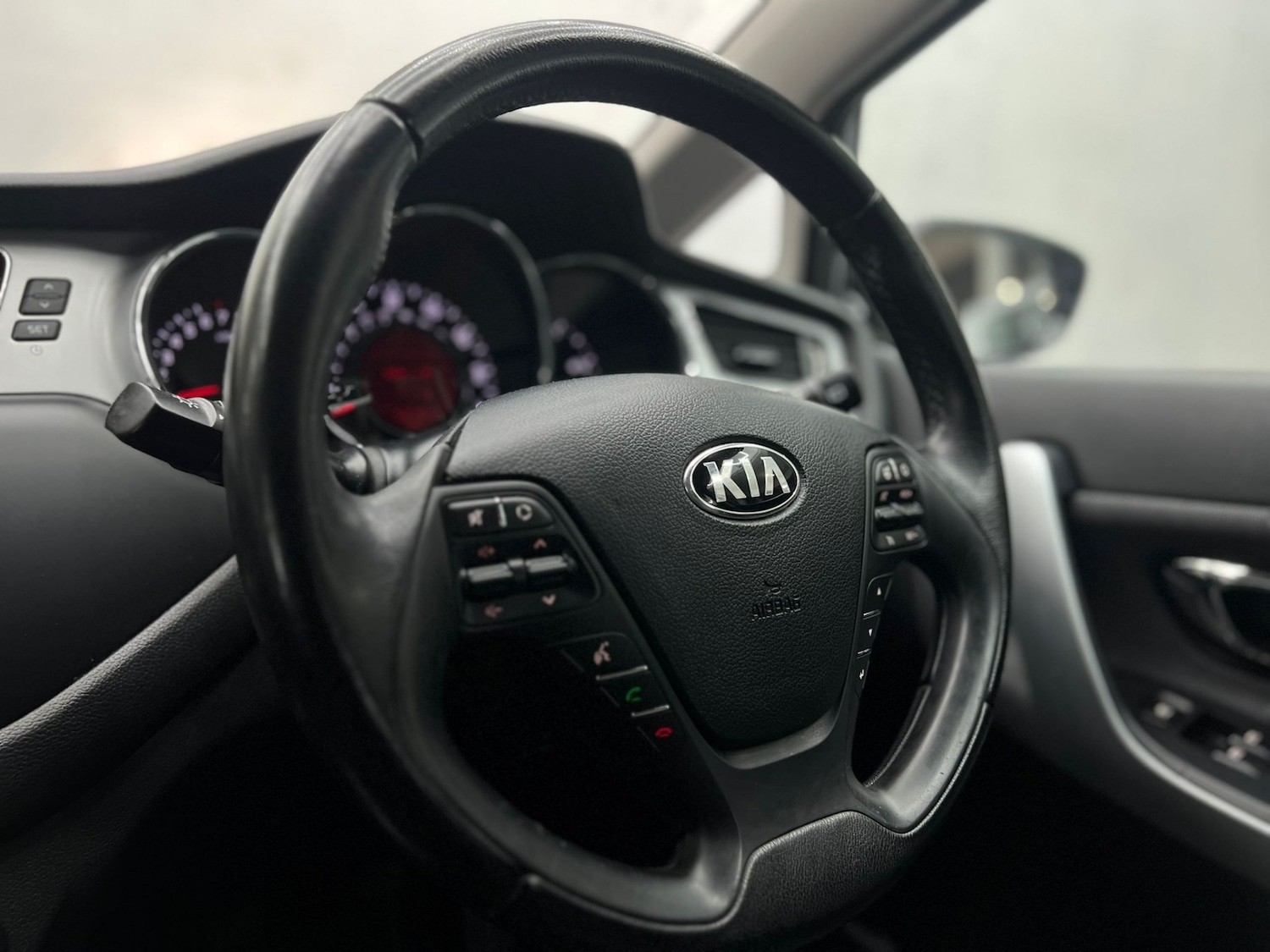 Used Kia Ceed 2014 for sale - 77461997: Photo 51