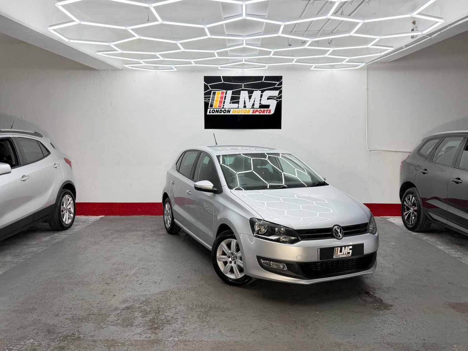 Used Volkswagen Polo 2011 for sale - 76891810: Photo 15