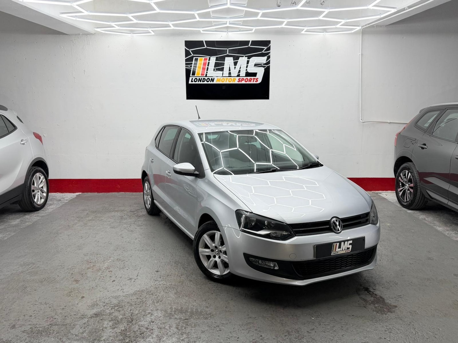 Used Volkswagen Polo 2011 for sale - 76891810: Photo 16