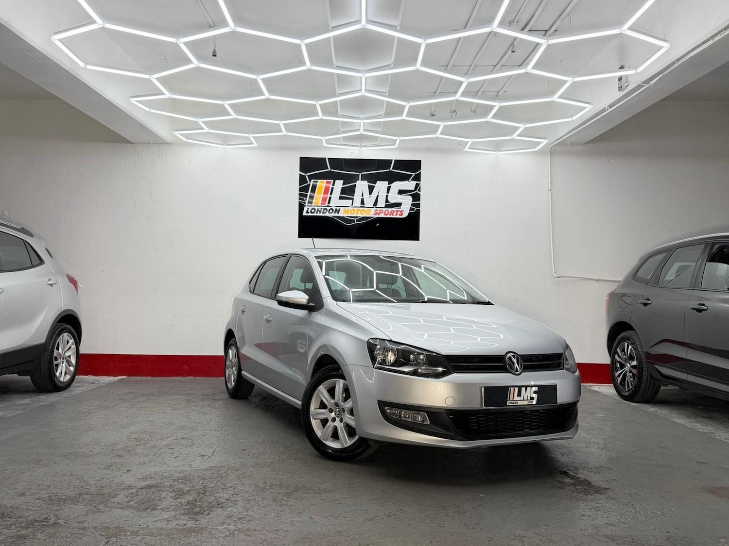 Used Volkswagen Polo 2011 for sale - 76891810: Photo 17