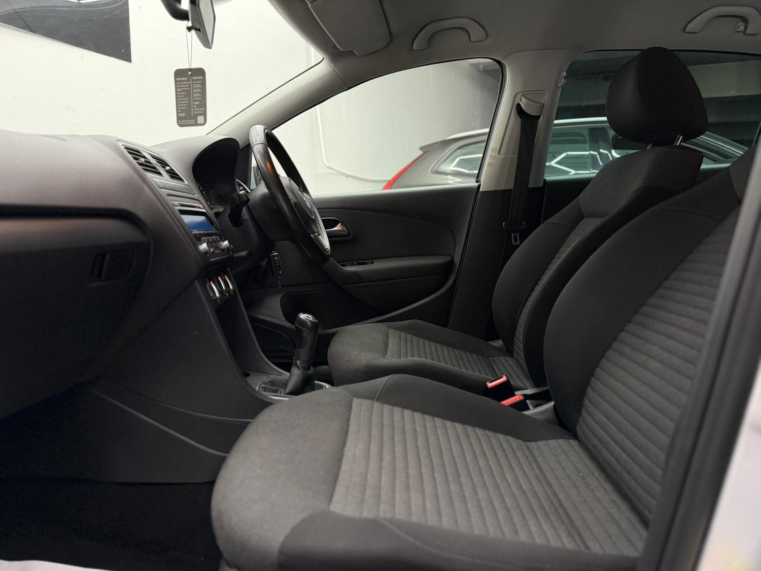 Used Volkswagen Polo 2011 for sale - 76891810: Photo 31