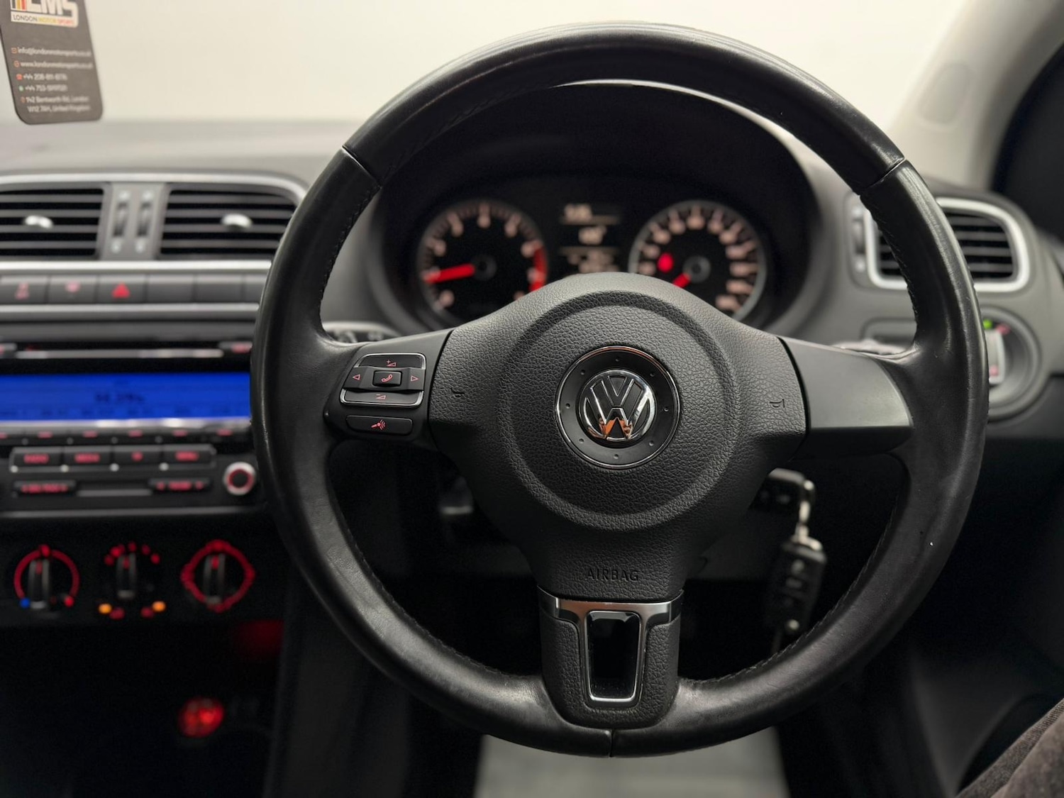 Used Volkswagen Polo 2011 for sale - 76891810: Photo 36