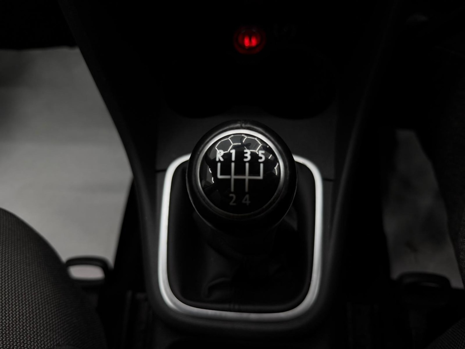 Used Volkswagen Polo 2011 for sale - 76891810: Photo 40