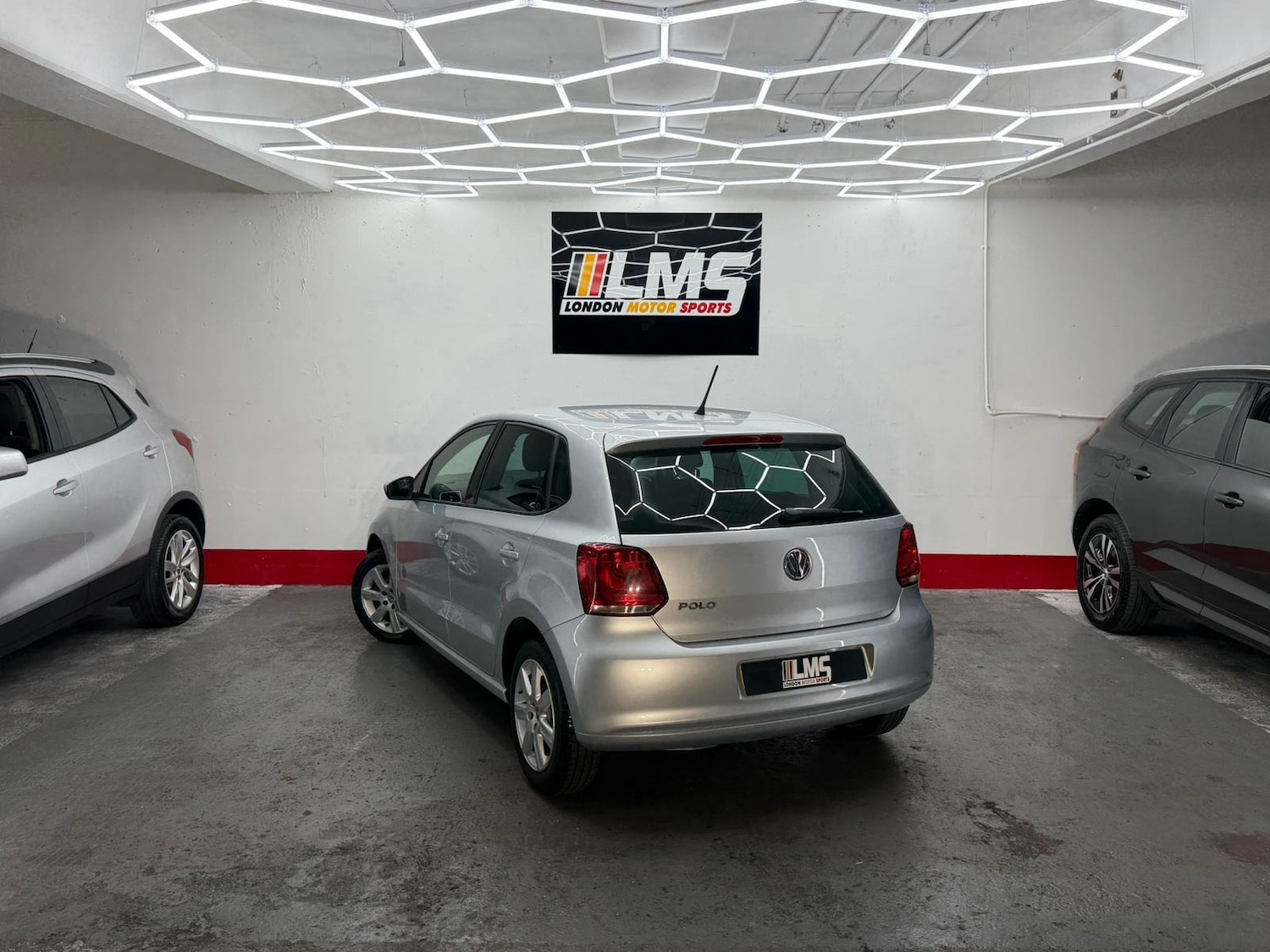 Used Volkswagen Polo 2011 for sale - 76891810: Photo 51