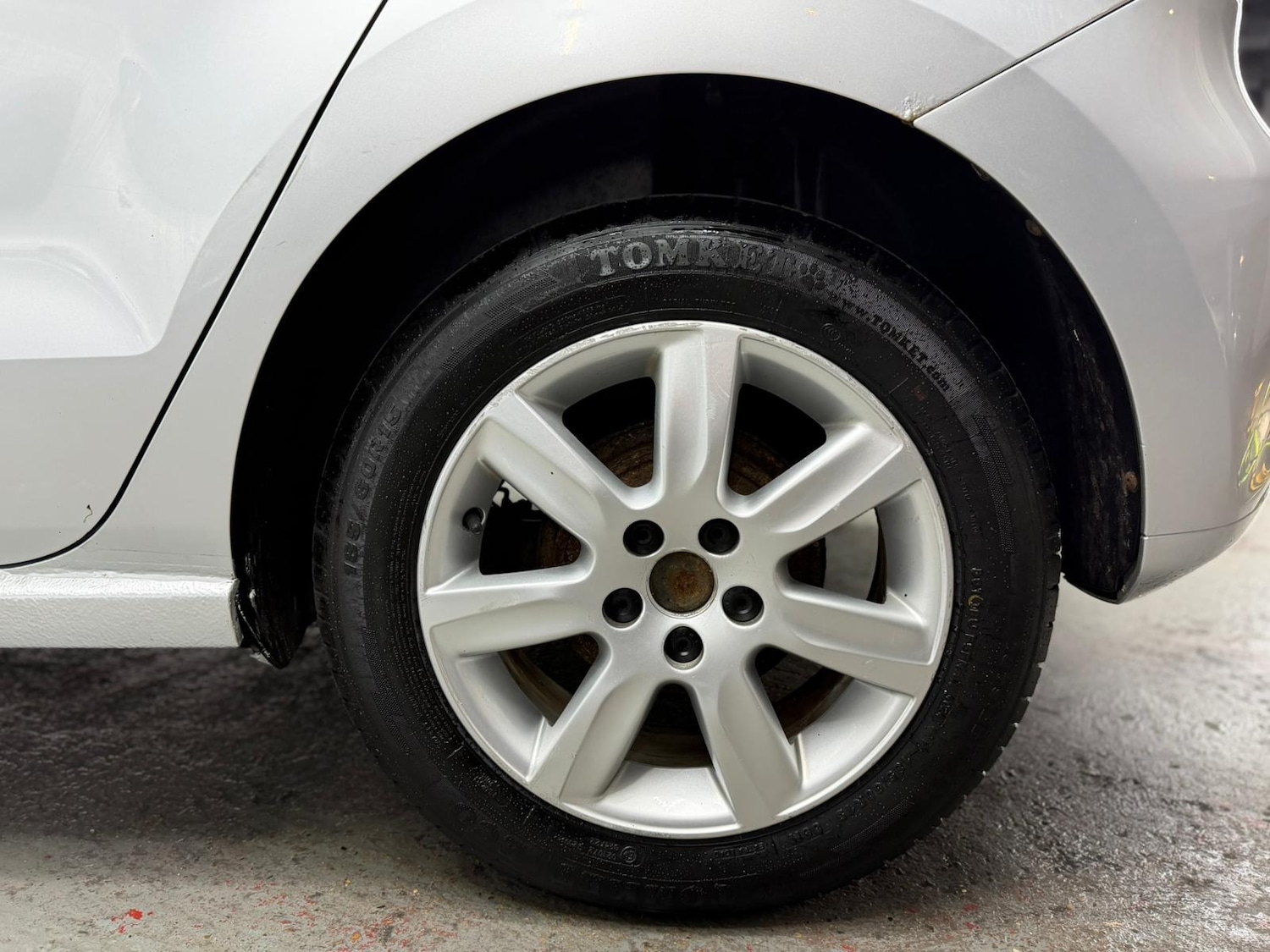 Used Volkswagen Polo 2011 for sale - 76891810: Photo 74