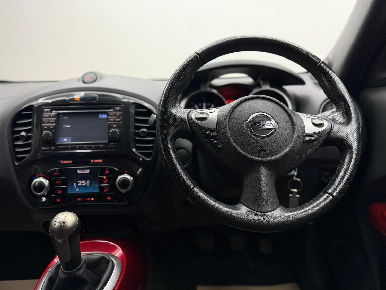 Used Nissan Juke 2012 for sale - 76766629: Photo 33