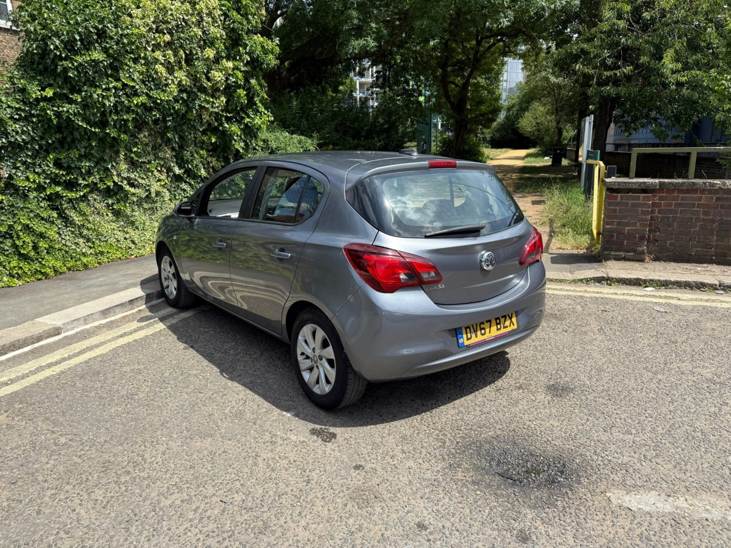 Vehicle 28