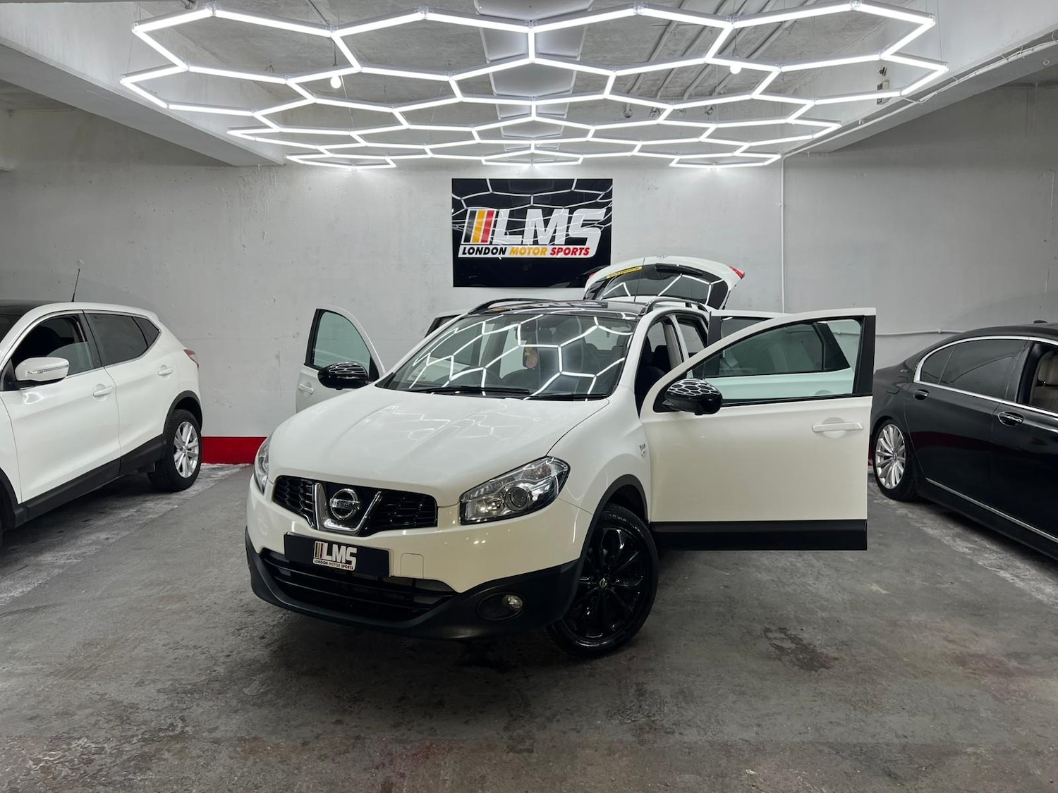 Used Nissan Qashqai 2013 for sale - 77762675: Photo 12