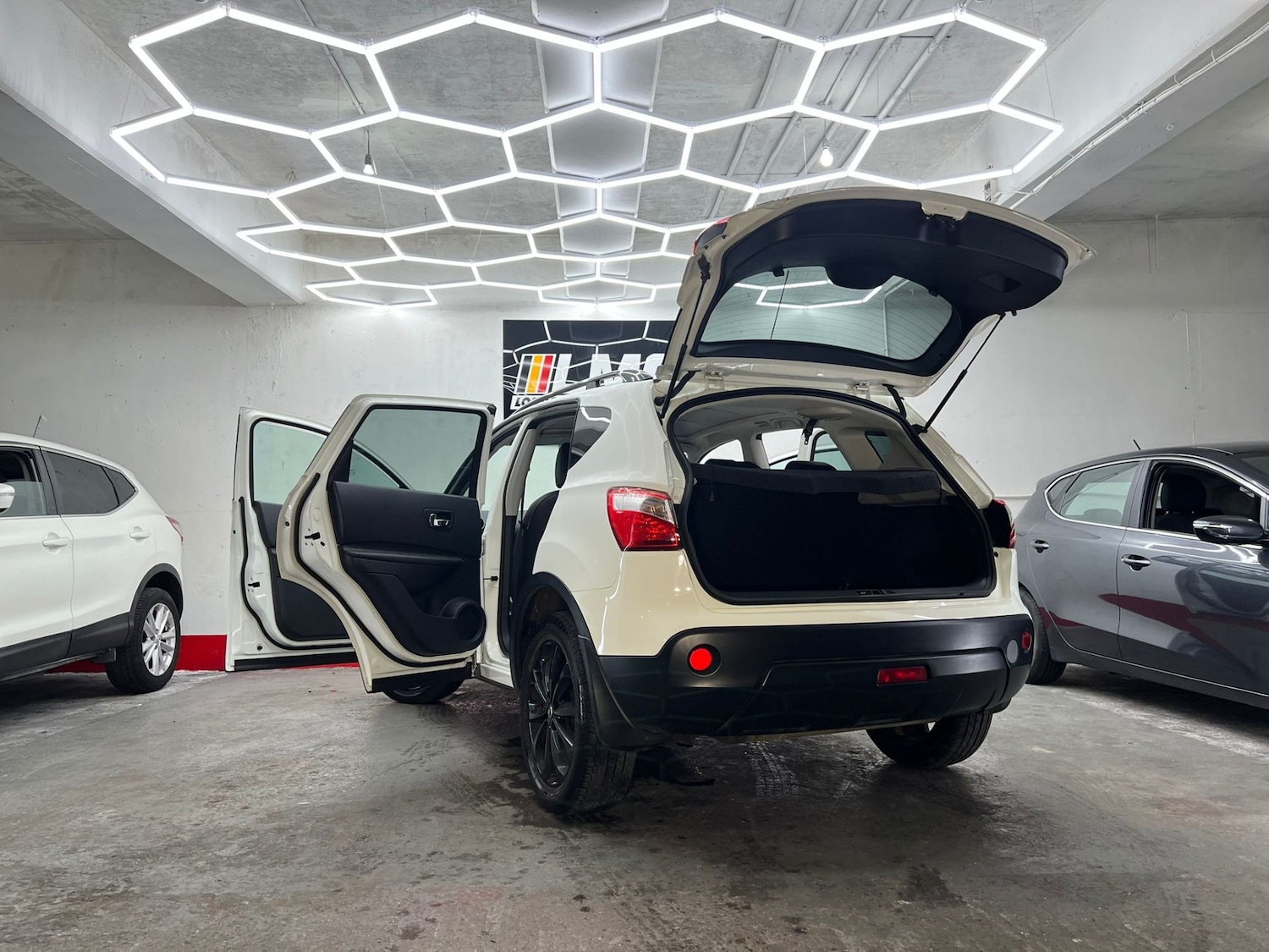 Used Nissan Qashqai 2013 for sale - 77762675: Photo 59