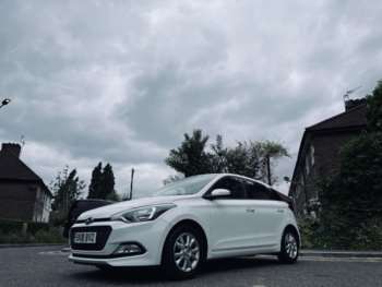 Used Hyundai i20 2018 for sale - 74764927: Photo