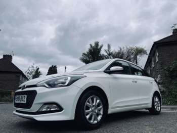 Used Hyundai i20 2018 for sale - 74764927: Photo
