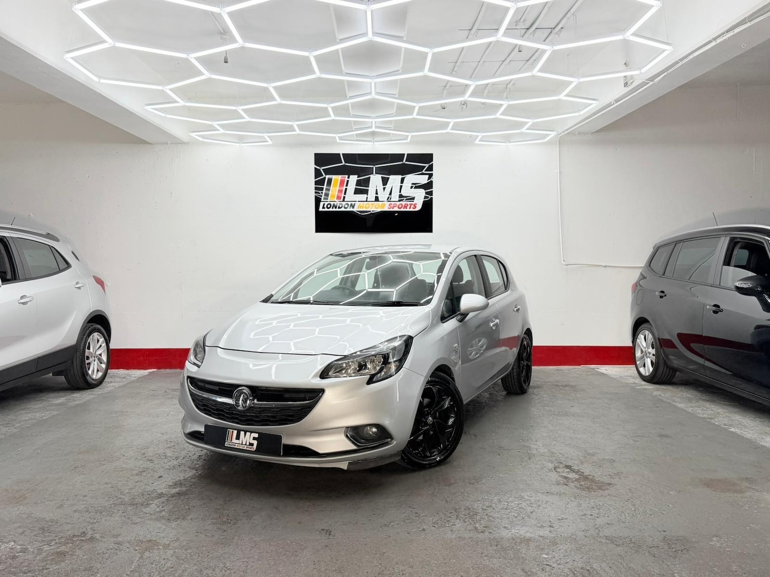 Used Vauxhall Corsa 2015 for sale - 76767177: Photo 3