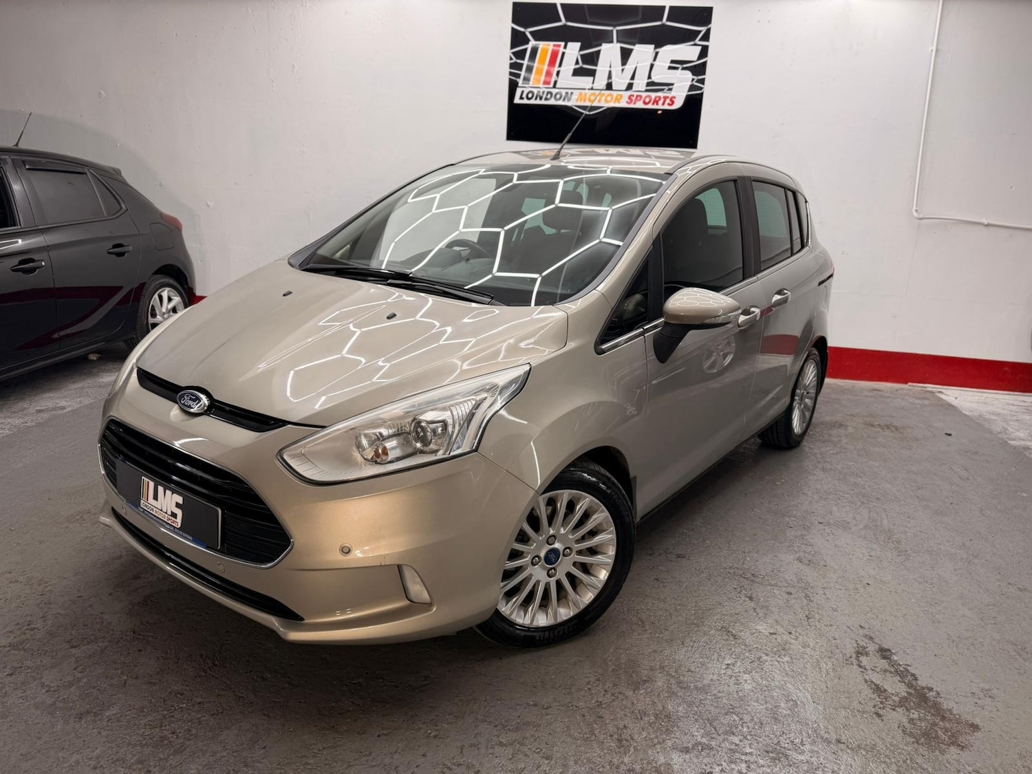 Used Ford B-MAX 2013 for sale - 76266192: Photo 5