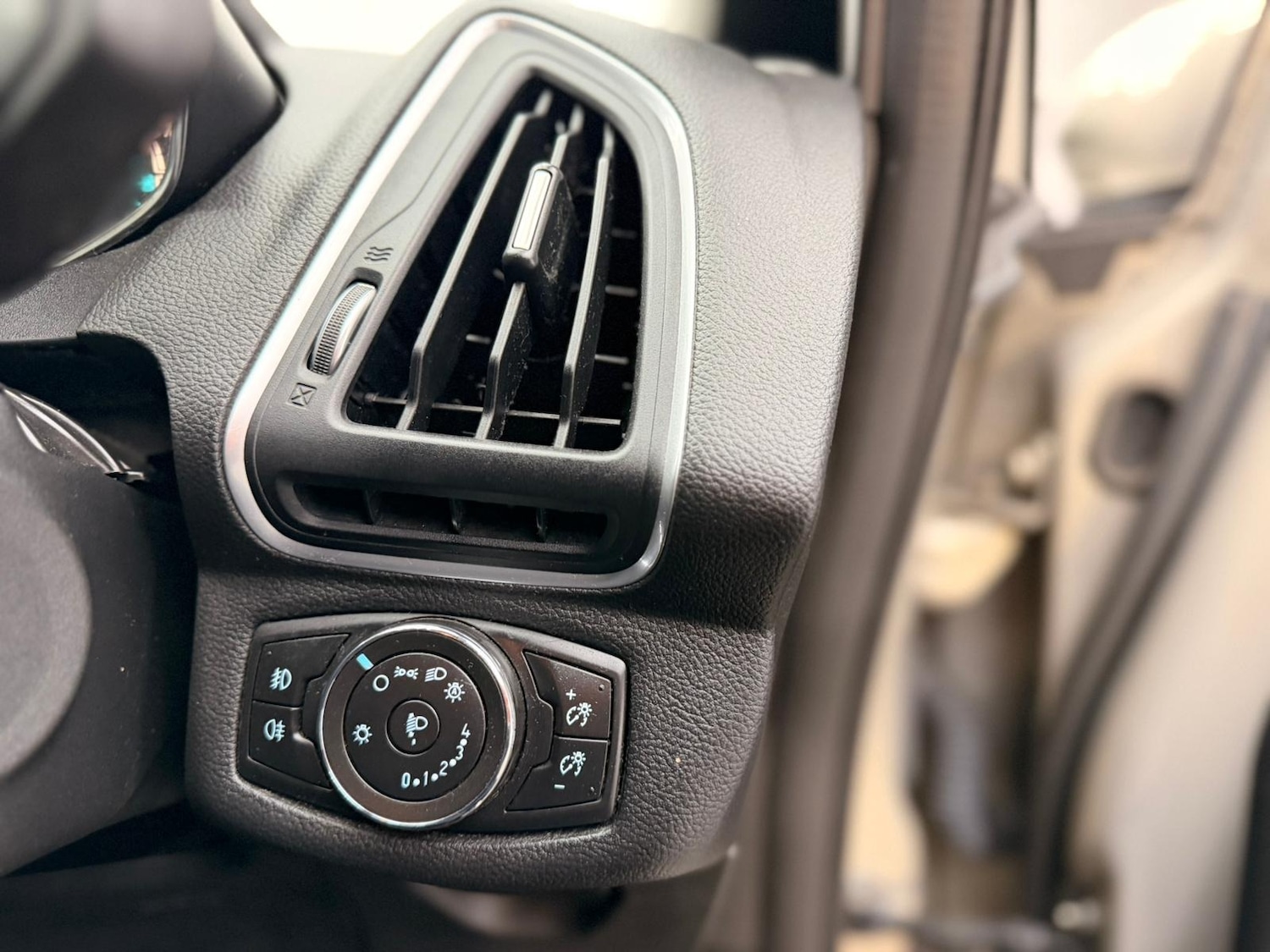 Used Ford B-MAX 2013 for sale - 76266192: Photo 74