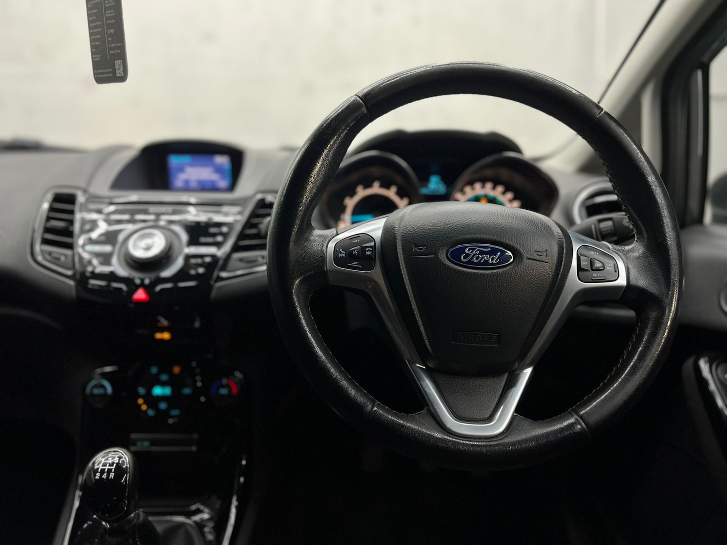 Used Ford Fiesta 2015 for sale - 77945277: Photo 55