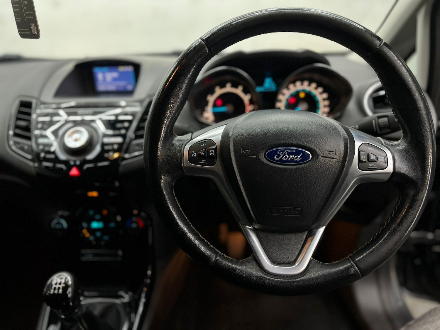 Used Ford Fiesta 2015 for sale - 77945277: Photo 59