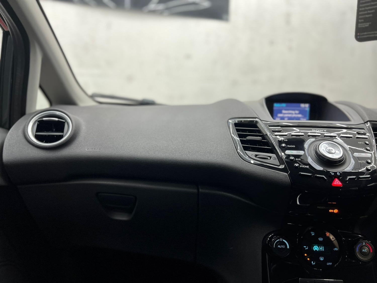 Used Ford Fiesta 2015 for sale - 77945277: Photo 61